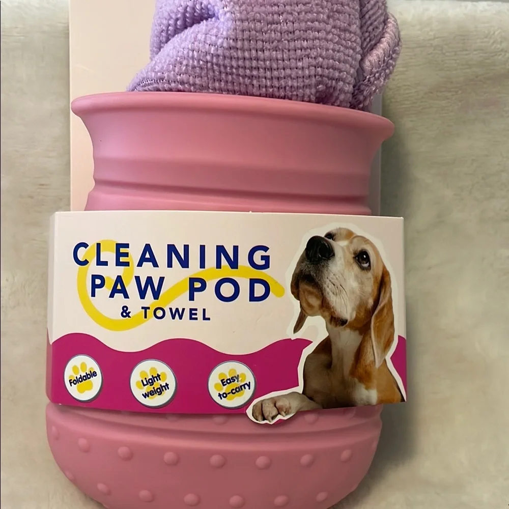 Tails & More Pink Cleaning Paw Pod with Towel